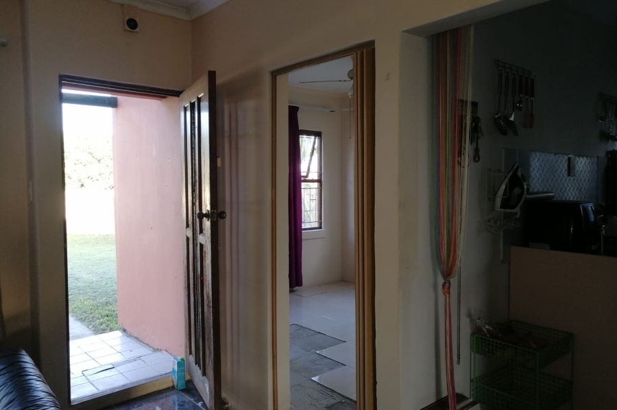 3 Bedroom Property for Sale in Overbaakens Eastern Cape